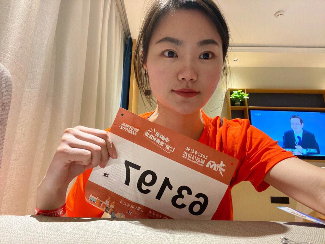 塔斯马尼亚联教练组强化体能训练，备战关键战